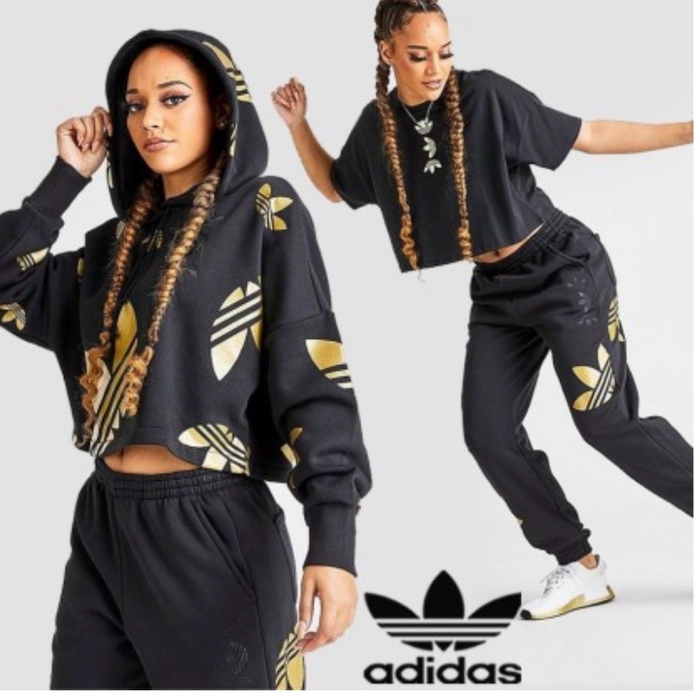 Adidas Set Hoddie and Pants.